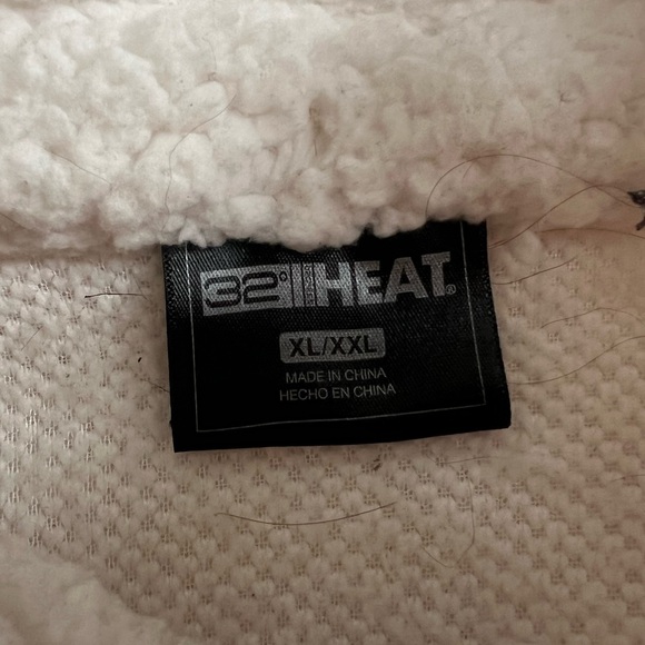 Fluffy Jacket - Picture 2 of 2